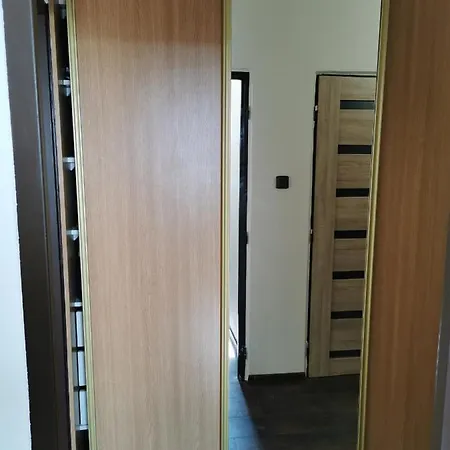 Daire - 1+1 Slaný
